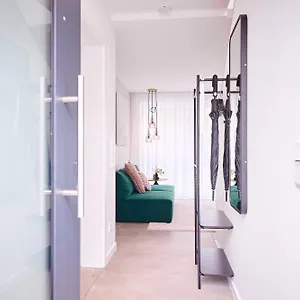 Xzllenz - 4 Schlafzimmer, Zentral, Parken, U-bahn, 2 Baeder, 4 Smart-tv, Optional Einzelbett Ferienhaus